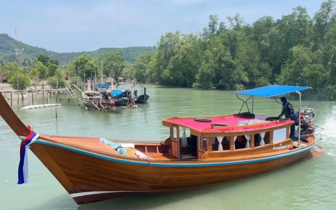 Luxury Longtail Boat